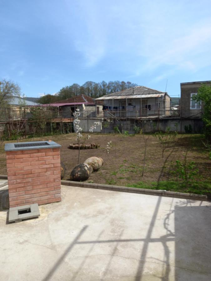 Tskaltubo Guest House On Mirian Mepe Екстер'єр фото