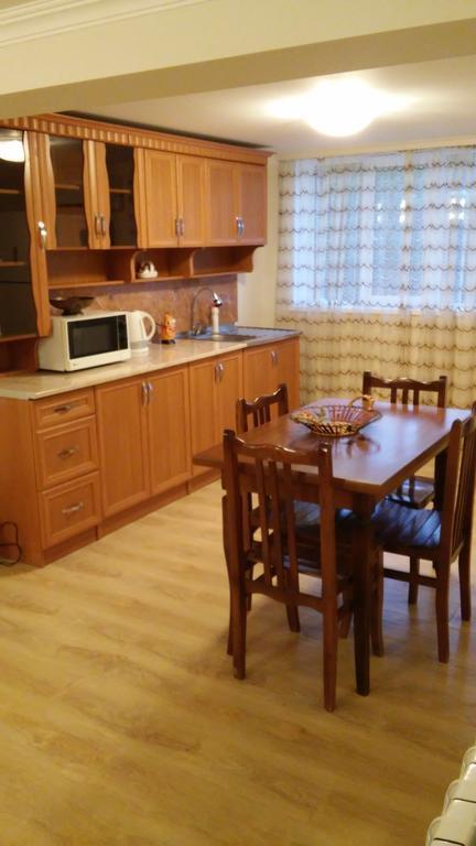 Tskaltubo Guest House On Mirian Mepe Екстер'єр фото