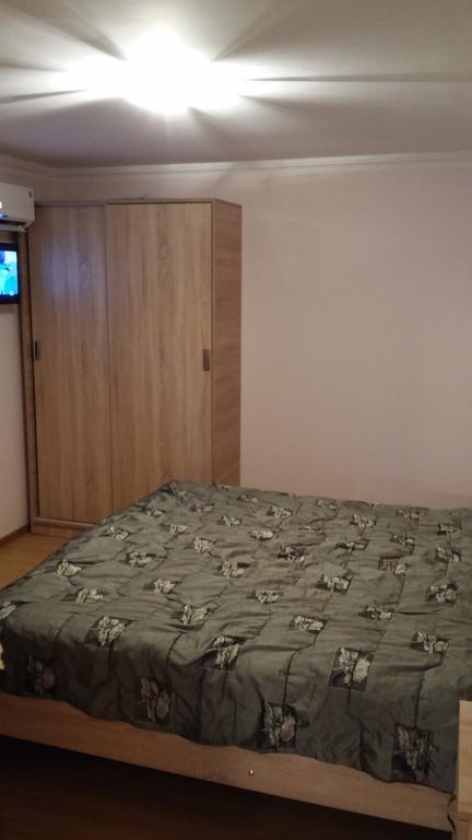 Tskaltubo Guest House On Mirian Mepe Екстер'єр фото