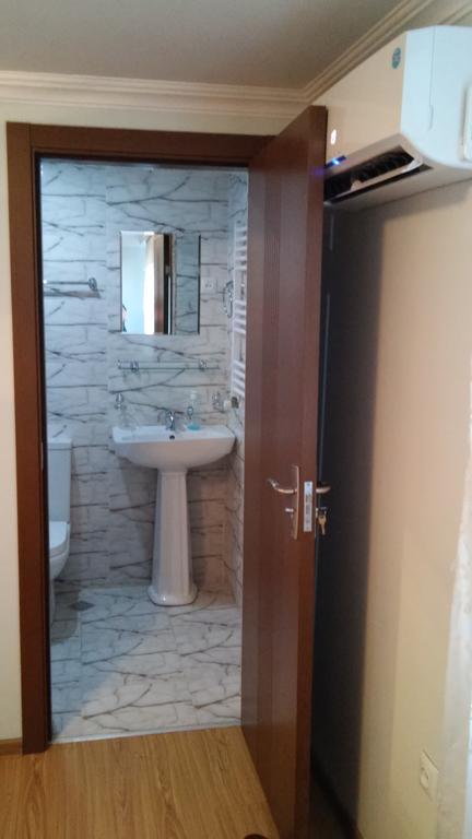 Tskaltubo Guest House On Mirian Mepe Екстер'єр фото