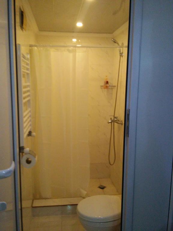 Tskaltubo Guest House On Mirian Mepe Екстер'єр фото
